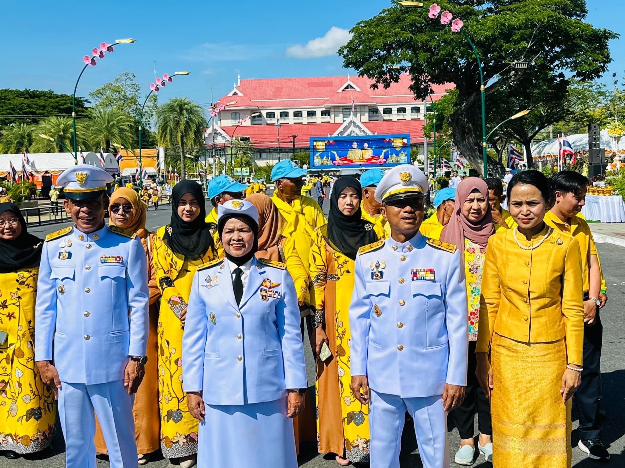 สสอ.เมืองปัตตานี ร่วมกิจกรรมเทิดพระเกียรติถวายเป็นพระราชกุศล เนื่องในวันนวมินทรมหาราช ประจำปีพุทธศักราช ๒๕๖๖